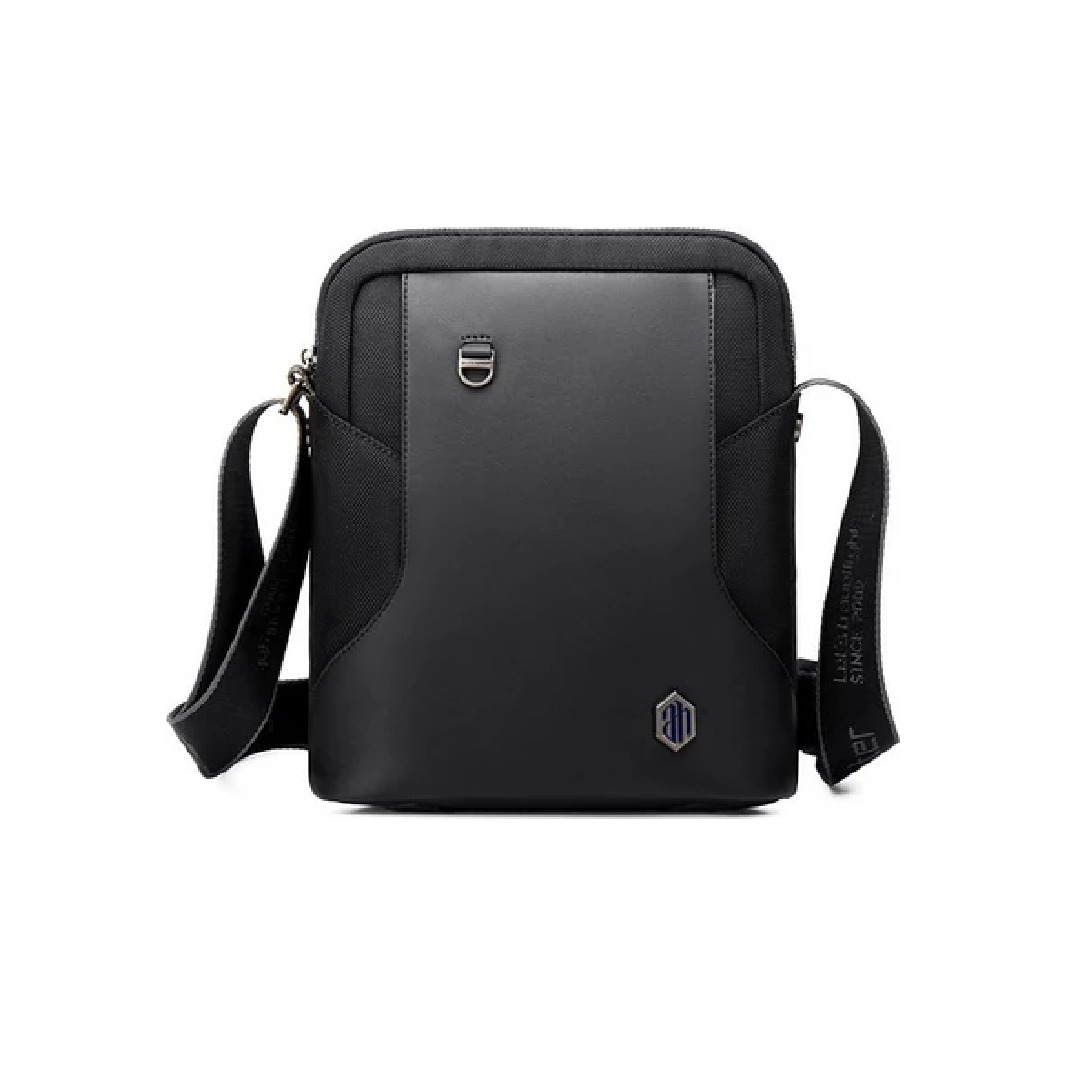 New-Project-2023-09-26T140117.529.jpg شولدر بگ آرکتیک هانتر کد K00096 - Image 1